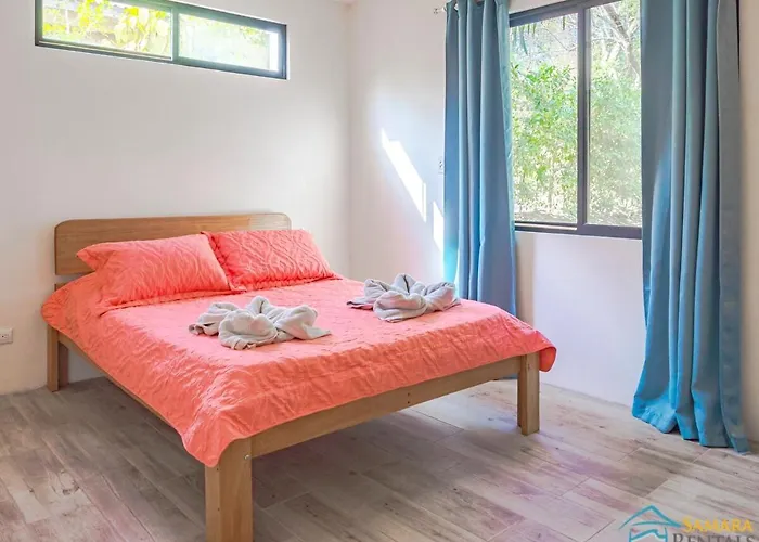 Casa Encanto Charming House 5 Minutes Walking From The Holiday home Samara